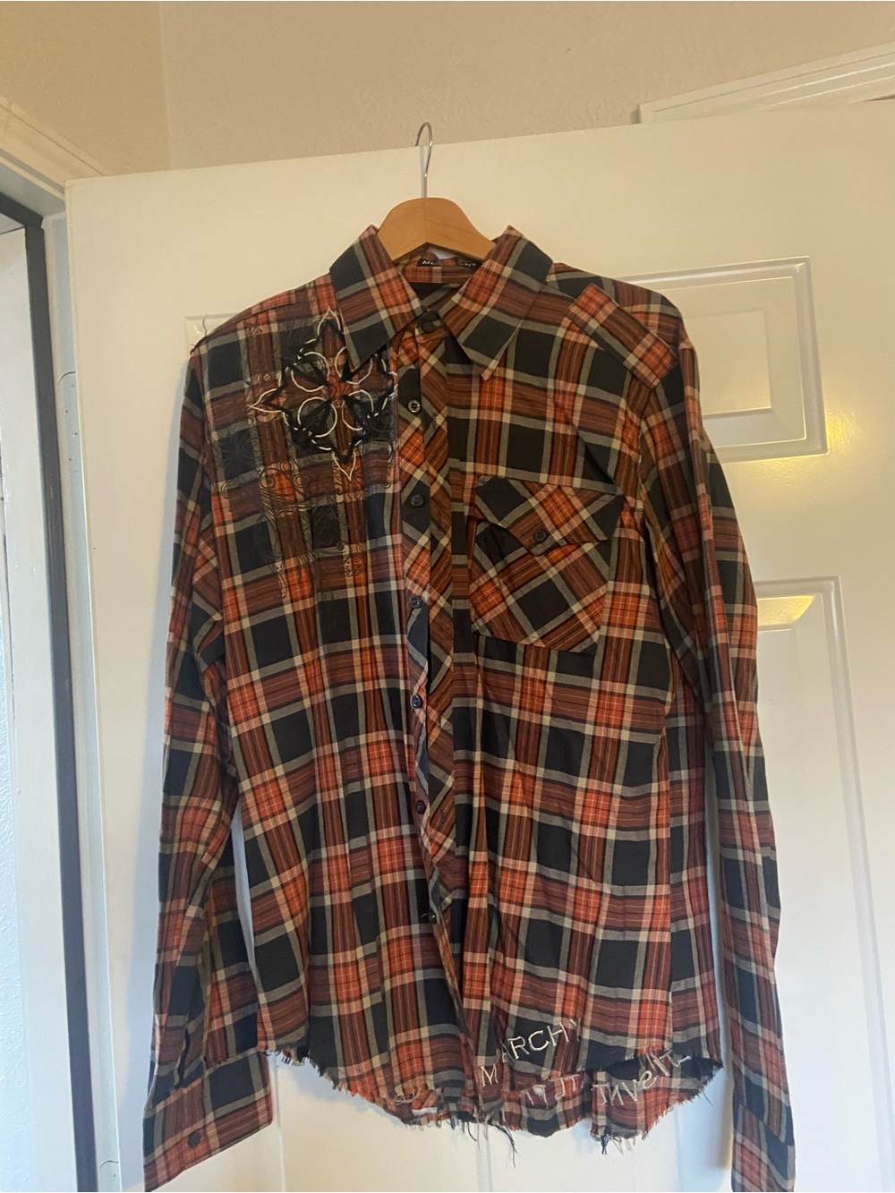 Monarchy vintage Men's Casual Plaid Button-Down Shirt in Orange and Black
